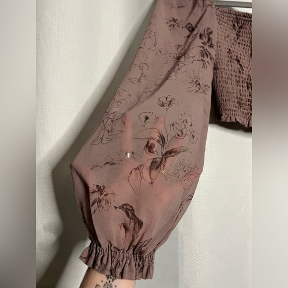 Aritzia Wilfred Purple Floral Smoked Long Sleeve Saga Cropped Blouse XS - Picture 8 of 11